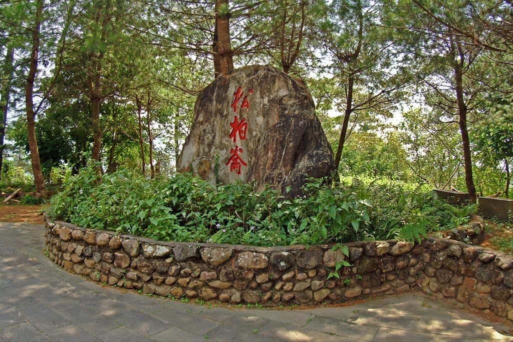 송보룬은 샤오족 조상이 육지에 올라가 푸리서를 오가며 「부족 대여비」를 받는 노선이었으며