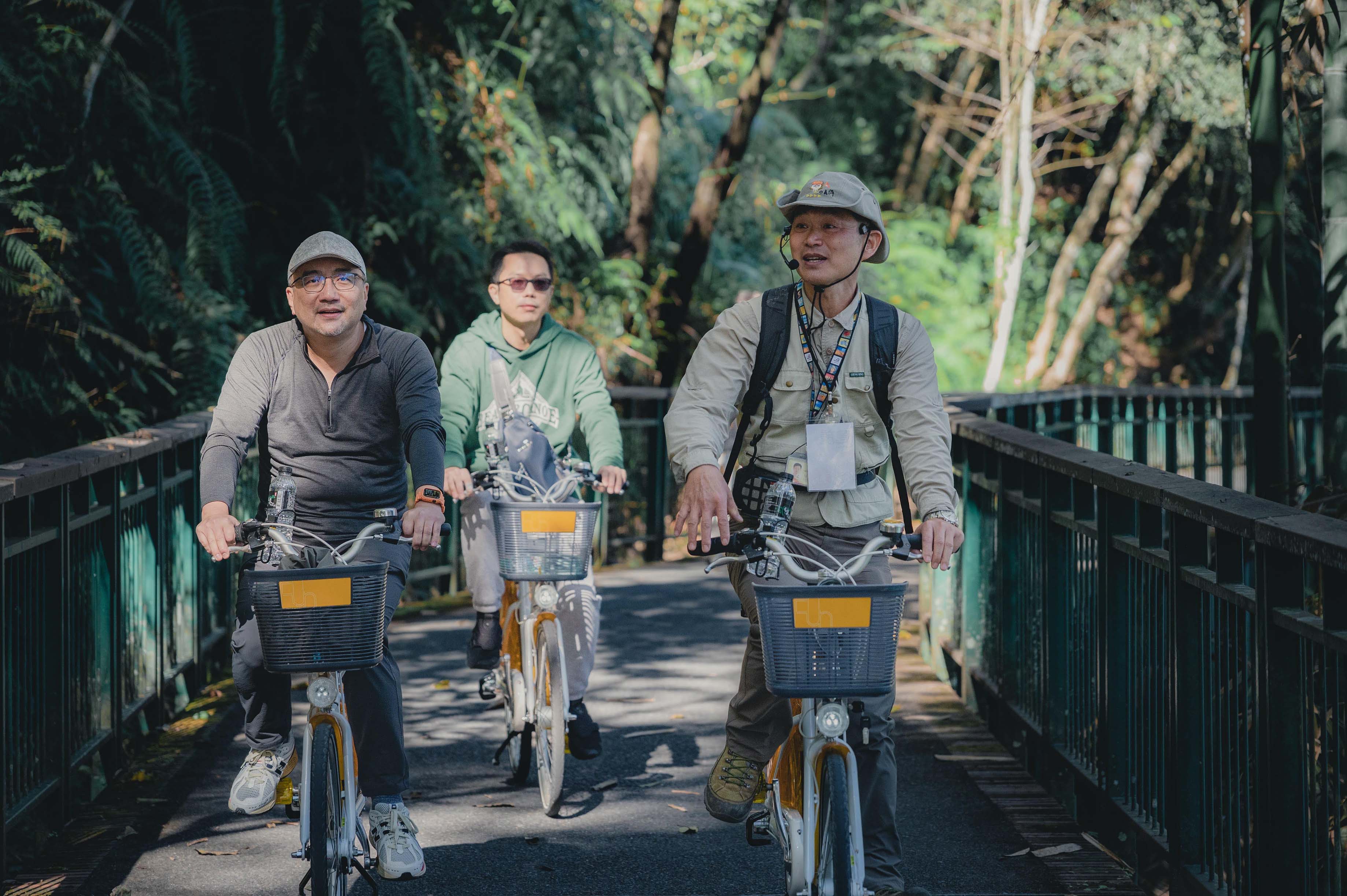 Guided Biking Tour(Sun Moon Lake Guided Tours and Tourism Exchange Association)