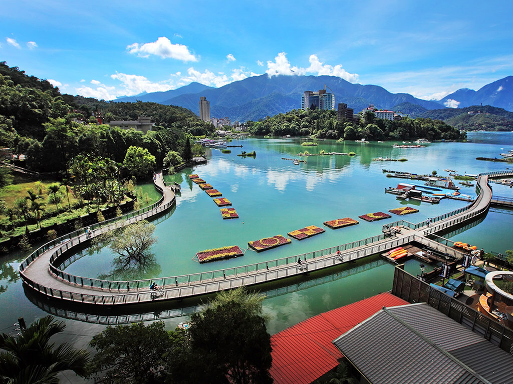 Ride on one of the world’s top 10 most beautiful bikeways