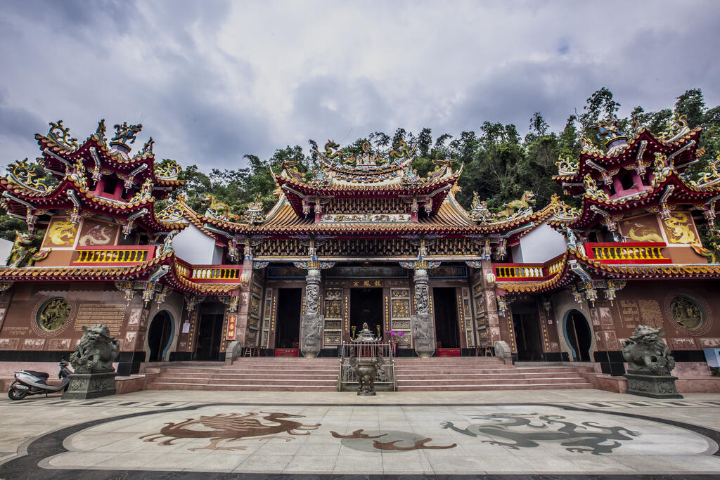 The external of Longfeng Temple