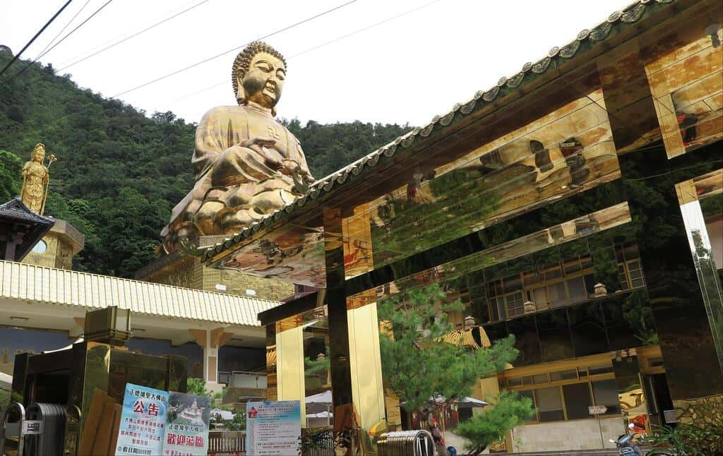 The Zhengde Great Buddha