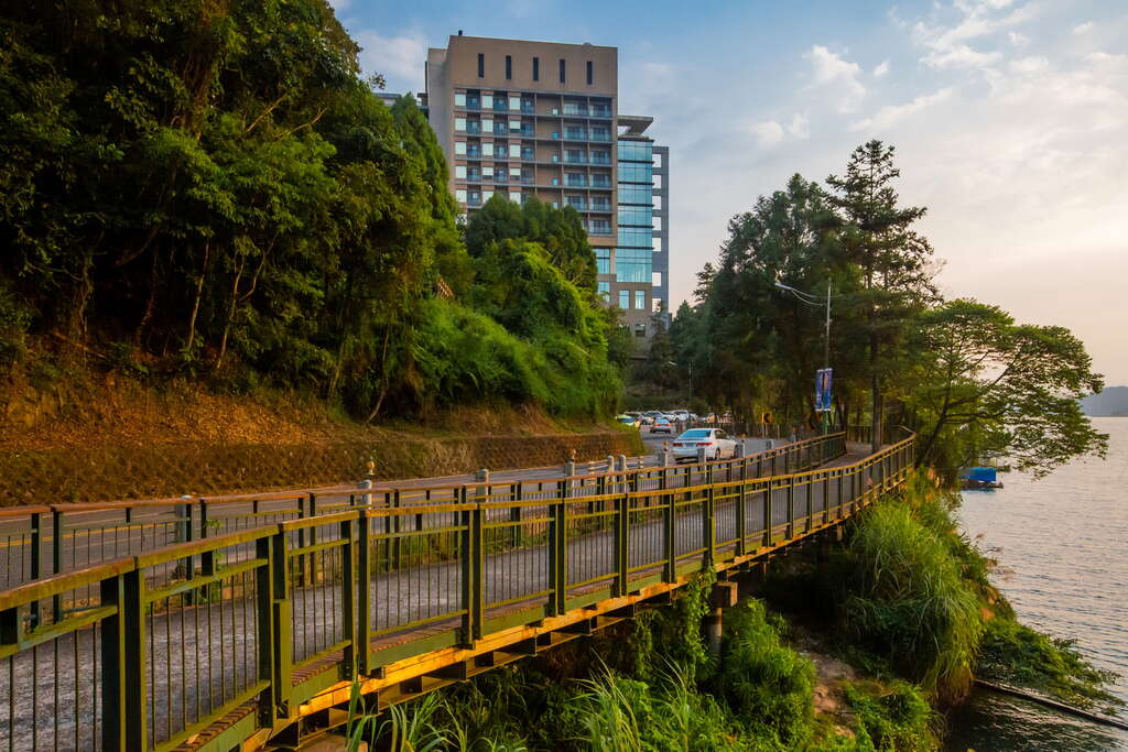 Shuishe Lakeside Trail