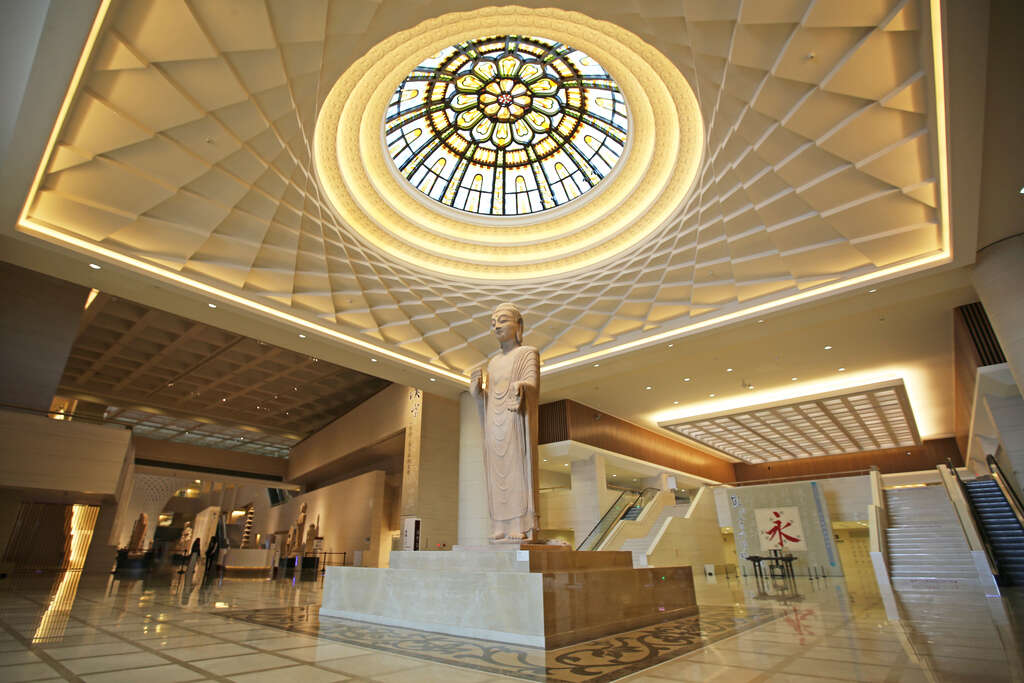 Magnificent, the museum seems like capital Chang’an at the time, suggesting that it “safeguards Dharma and cultural heritage wholeheartedly.”