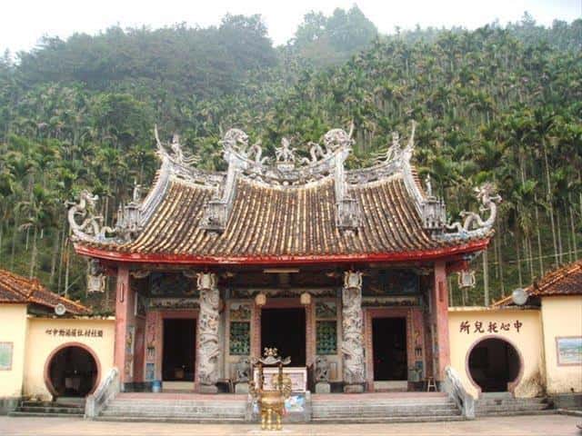 Sansheing Temple
