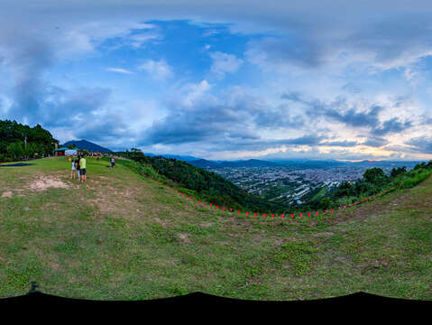 埔里虎頭山飛行傘公園