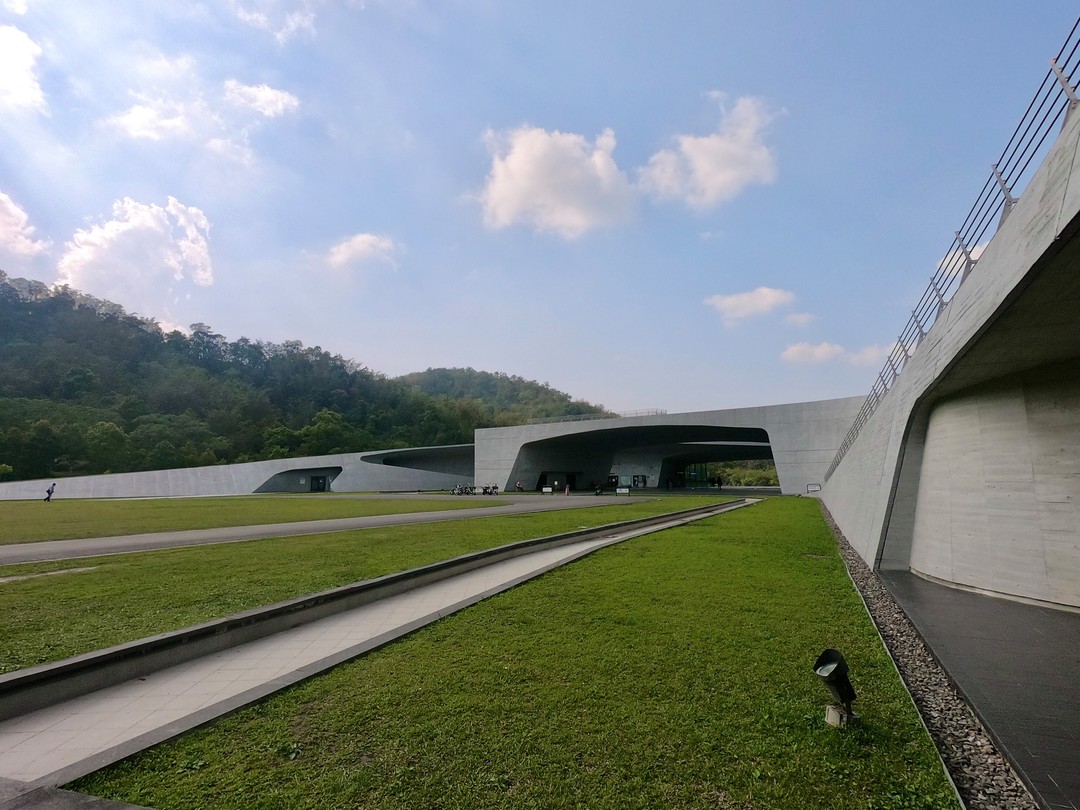 被陽光曬醒的午後🌞