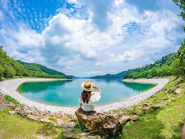 【藍天藍白雲白 潭粉們出來玩】🌤 #潭小編帶你遊日月潭