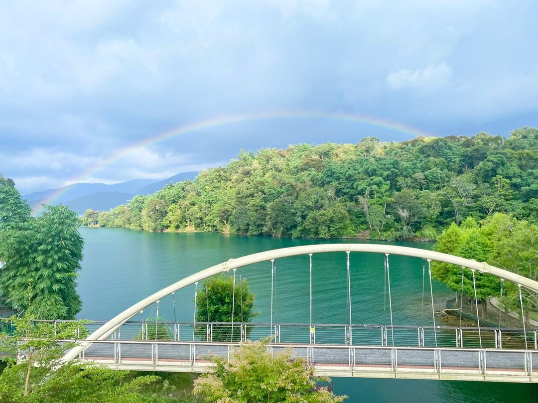 彩虹的另一端是哪裡呢？