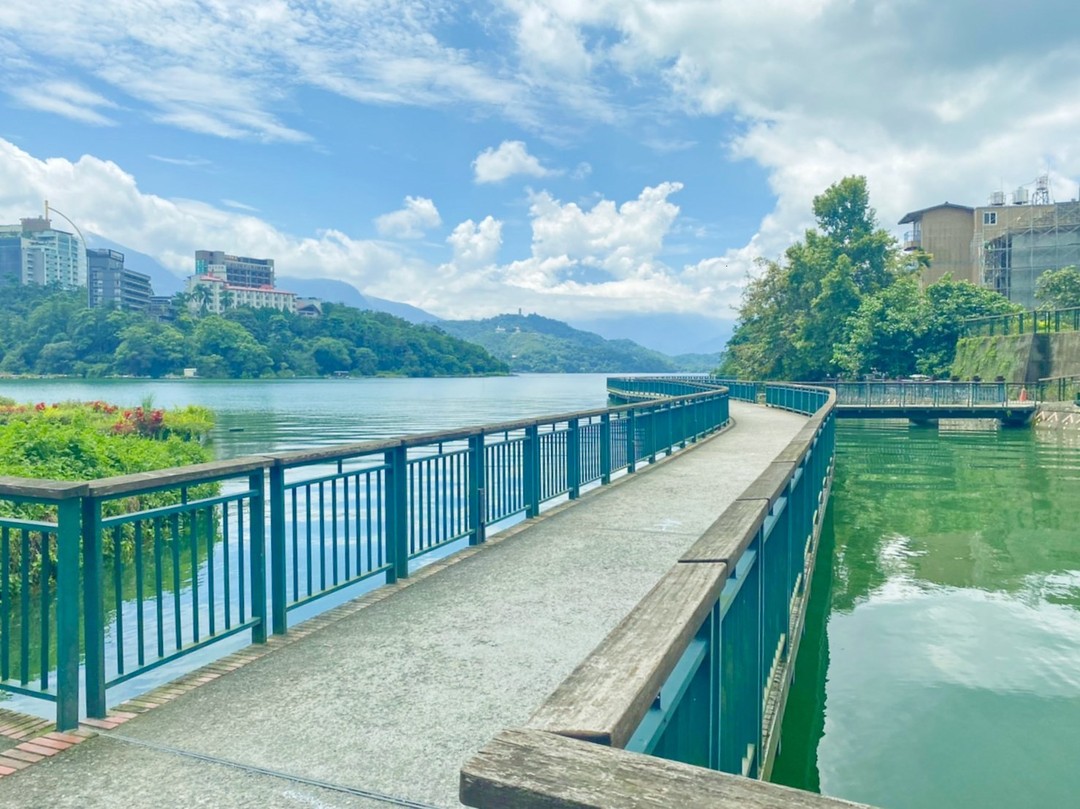 夏天的味道像清新的檸檬汽水🍸