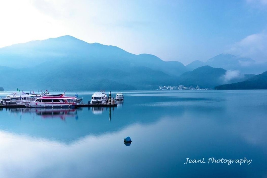 想念的時候就寄張明信片給他✉