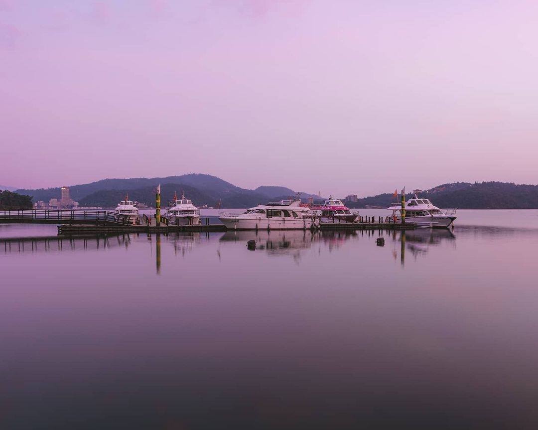 Good morning from Sun Moon Lake 🛥