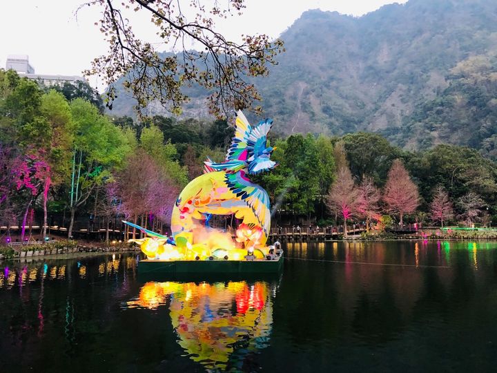 台灣燈會 副燈 #竹鵲松風迎春曦 🏮