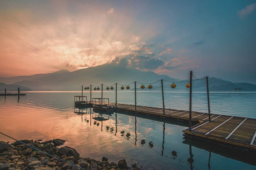 當蔣公碼頭遇上唯美雲隙光