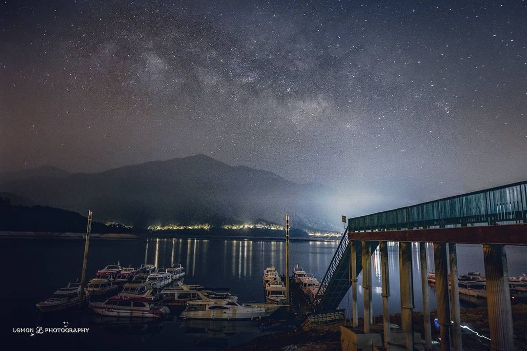 夜空中繁星點點