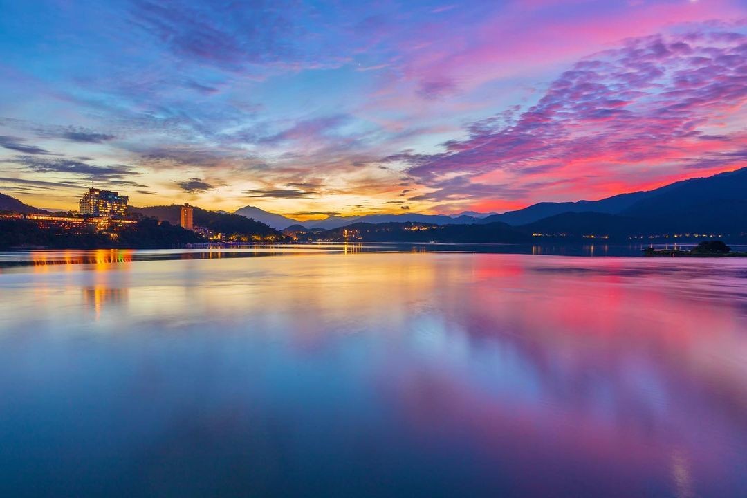 用雲彩畫一幅仙境