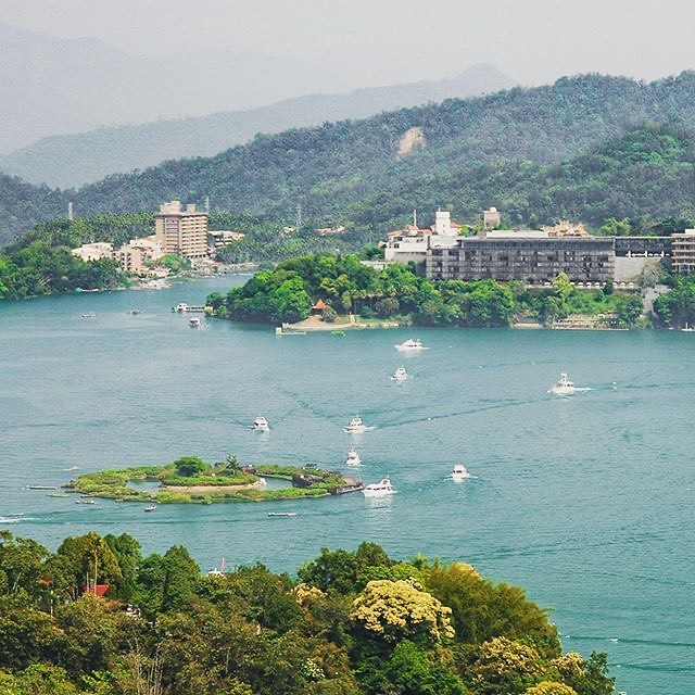 最貼近日月潭的玩法就是搭乘遊艇環湖🛥