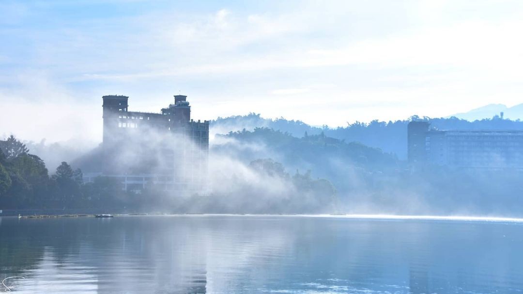 霧氣裊裊 故事正要開始
