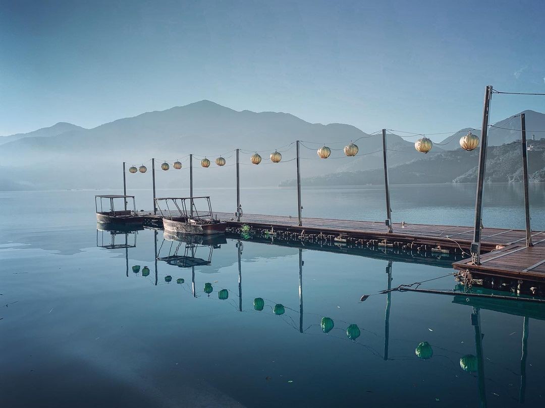 安安靜靜的 這一刻 彷彿時間停止般