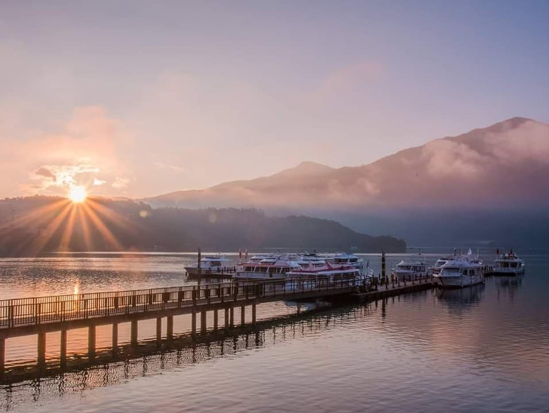 秋冬的太陽會騙人🌬
