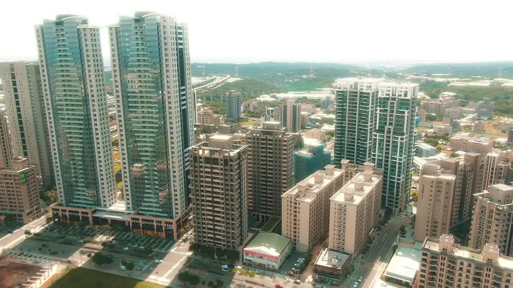 🚥【路口慢看停 行人停看聽】🚥