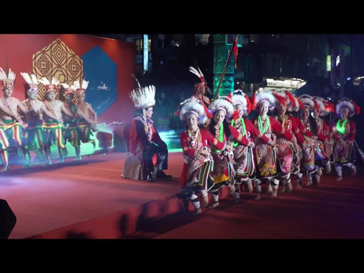 部落美妙的歌聲、燦爛的煙火