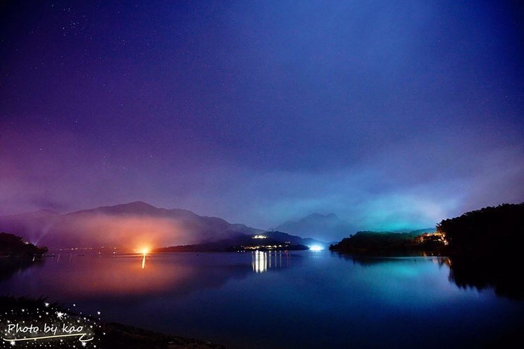 像水彩畫般寧靜的夜暮