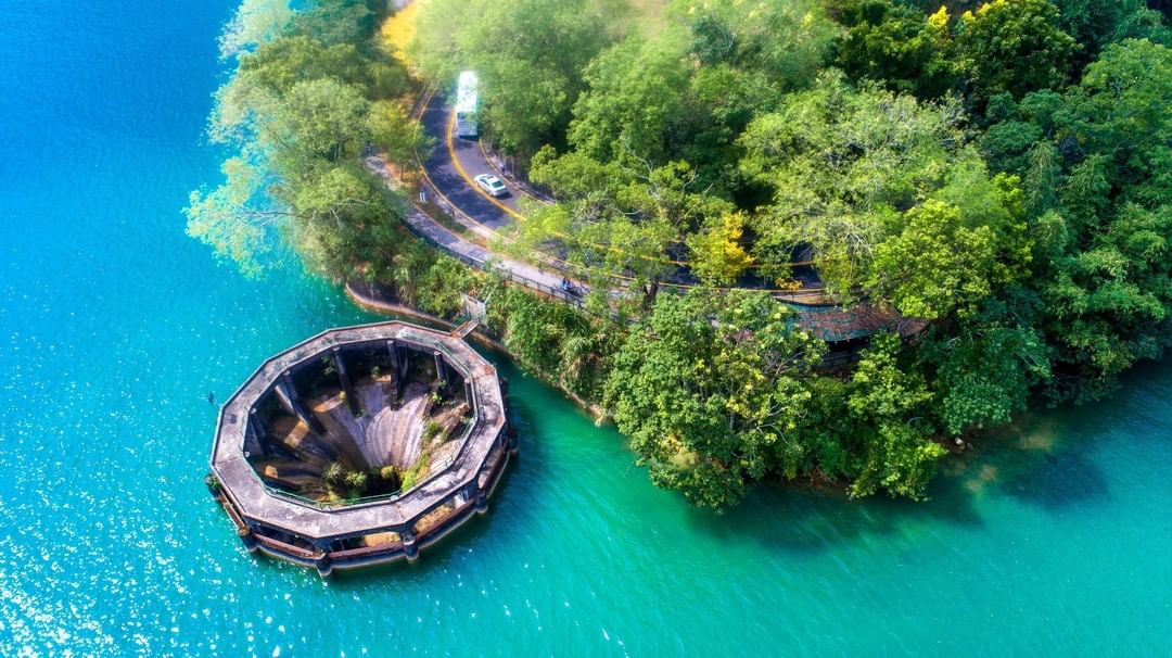 日月潭神秘黑洞