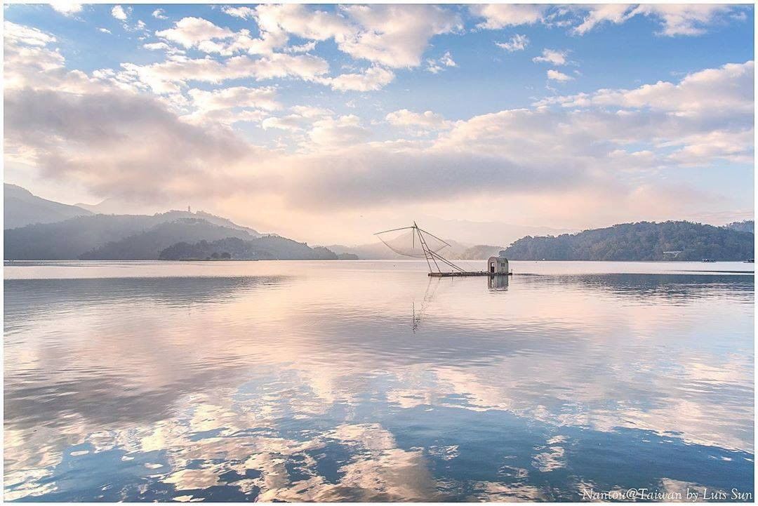 好想躺在軟綿綿的雲裡啊☁