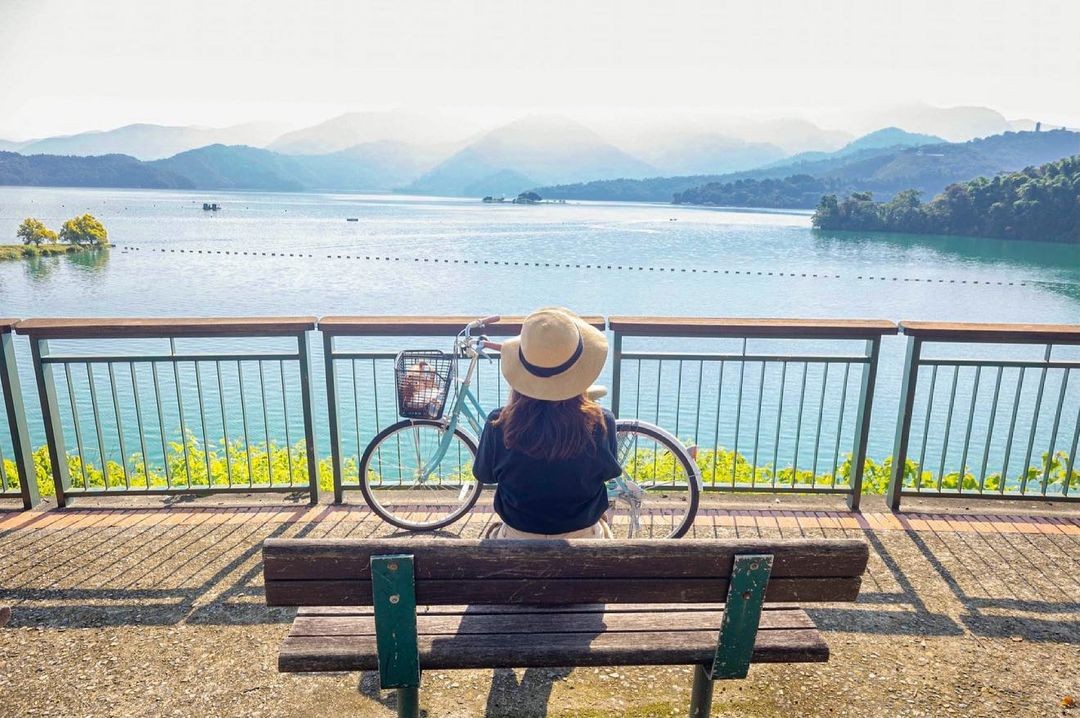 陽光 湖水 小日子