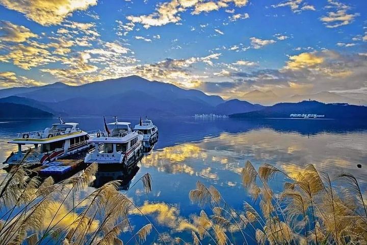 好久沒看到亮麗的天空和湖水了