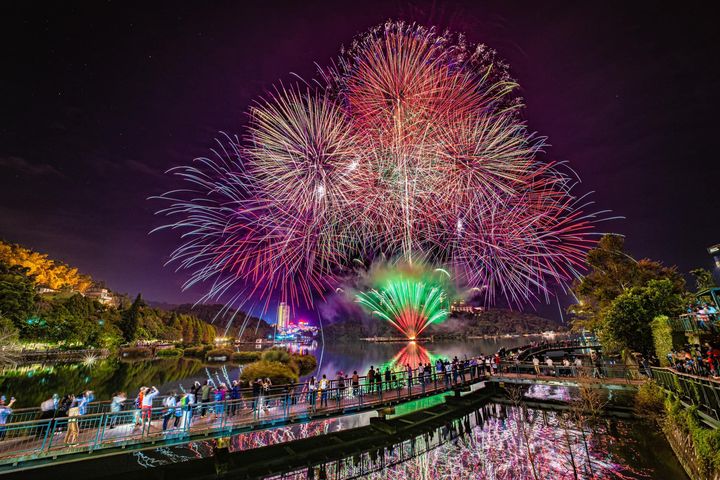 有誰昨晚也有登陸灣大星球的嗎？揮揮手👋🏻