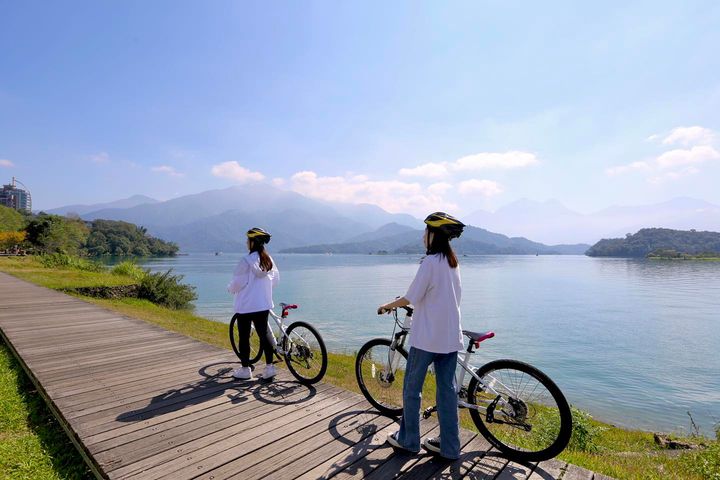 背上背包搭上客運 一路往台灣的中心前進(文末有禮)