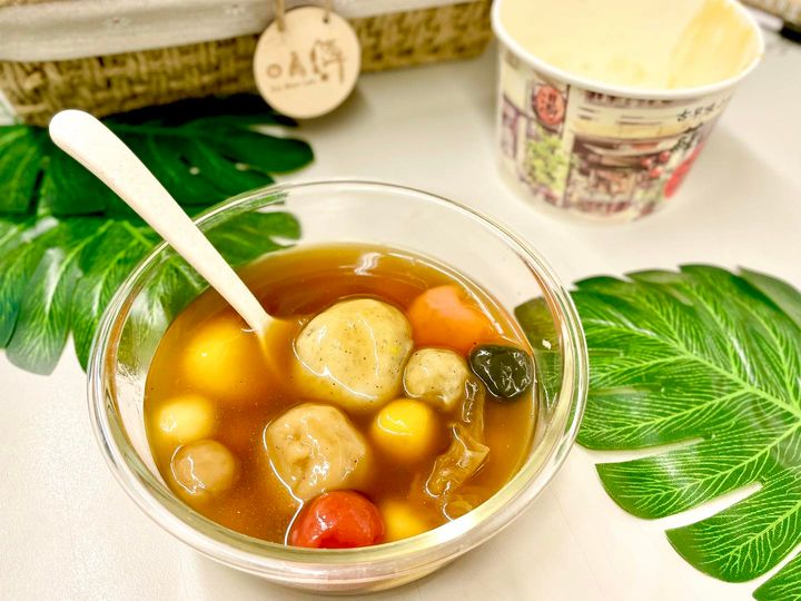 好冷哦～冬至吃湯圓，暖暖的又長一歲🍡鹹湯圓甜湯圓都好吃(!)