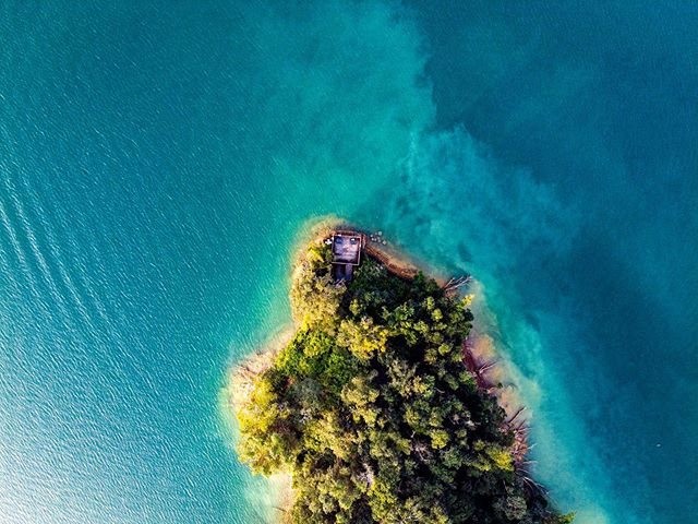 你心中的日月潭是什麼顏色？什麼形狀？