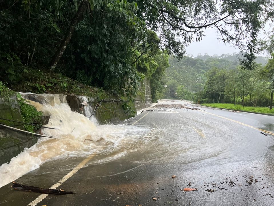 南投縣7月26日宣布停止上班上課